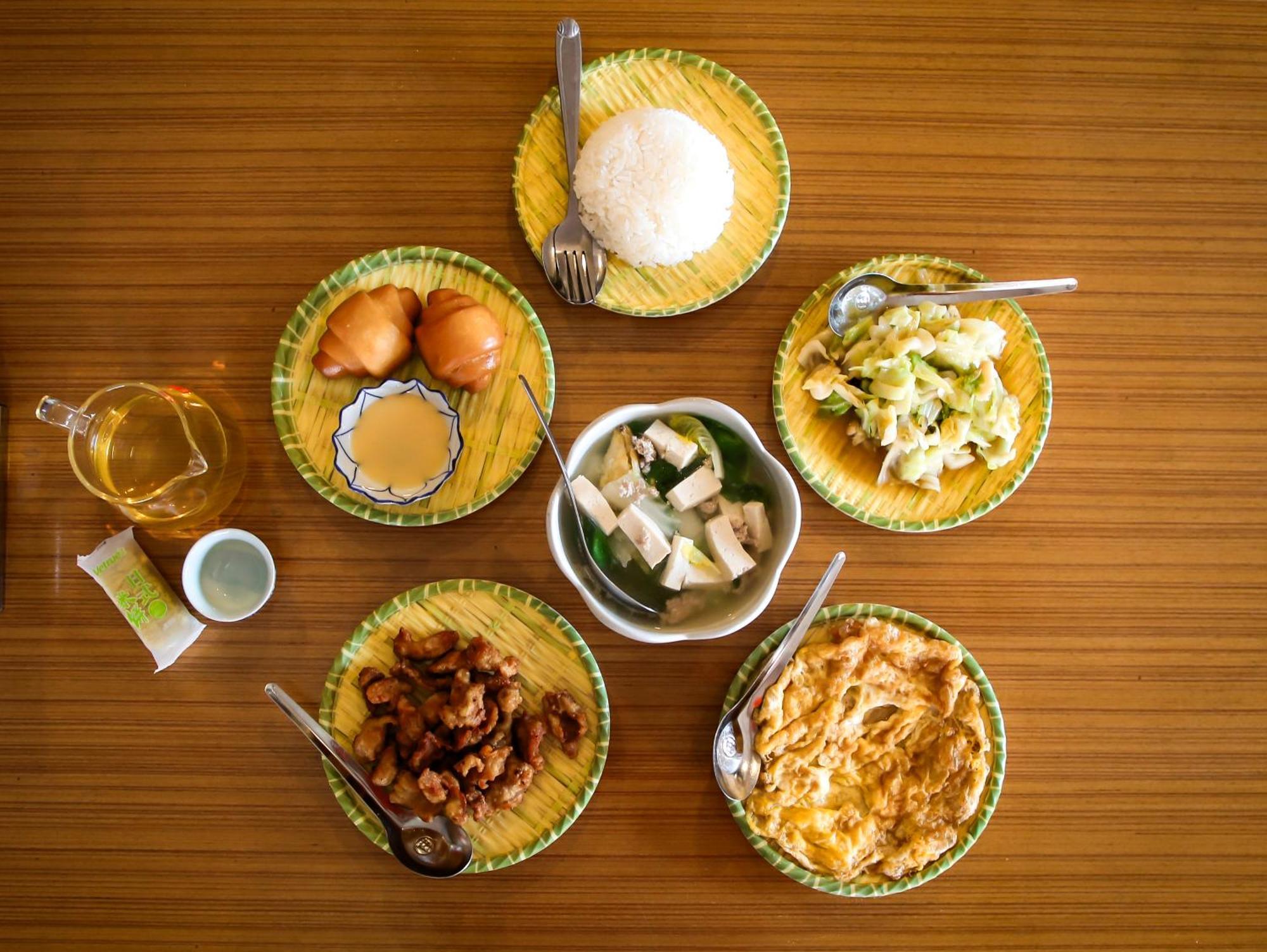 Longlai Kezhan Ban Rak Thai Exterior photo